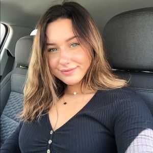 MEET YOUR POSHER, McKenna